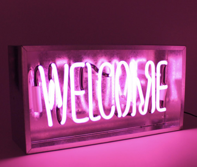Customizable Retro Neon Light for Bar Decoration