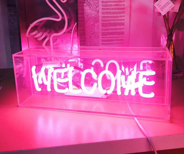 Customizable Retro Neon Light for Bar Decoration